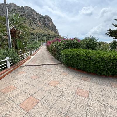 villa mongerbino aspra