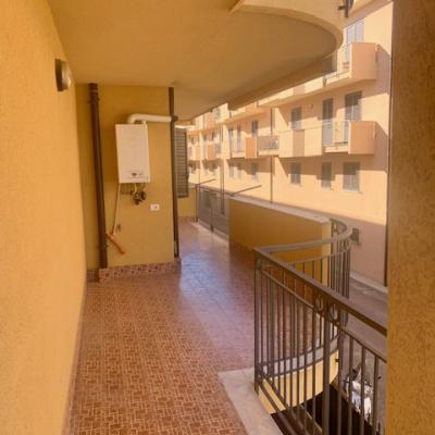 via nenni primo piano