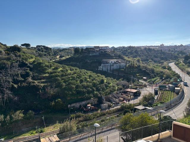 via petro nenni secondo piano