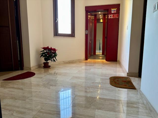 via petro nenni secondo piano