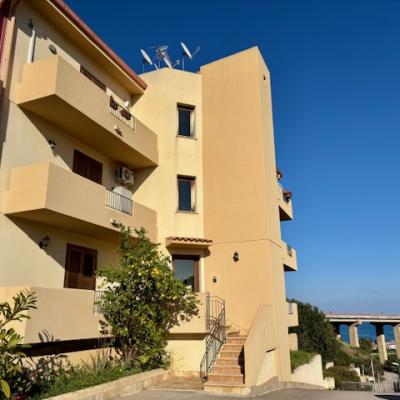 via petro nenni secondo piano